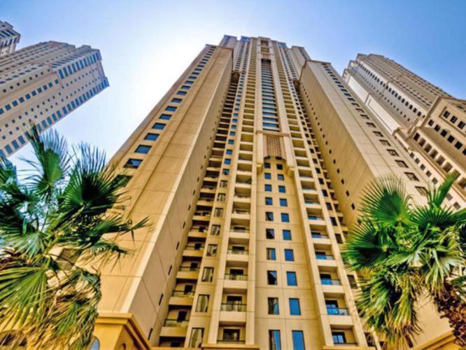 Seaview Beach Hostel Jbr - Walk To Beach - Gym - Pool - Metro Station Dubaï Extérieur photo
