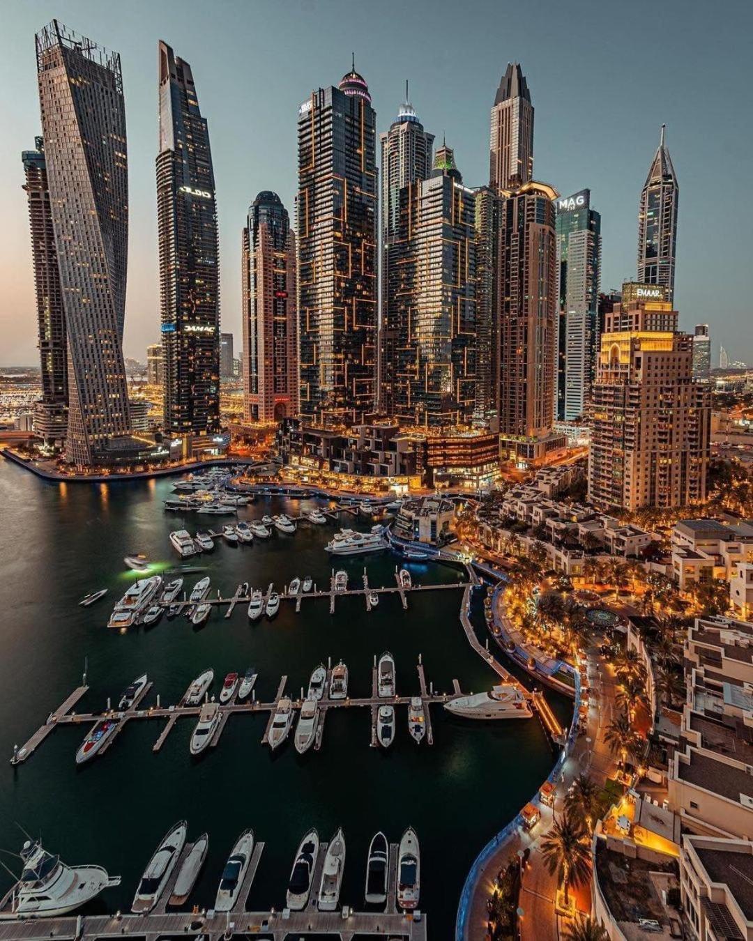 Seaview Beach Hostel Jbr - Walk To Beach - Gym - Pool - Metro Station Dubaï Extérieur photo