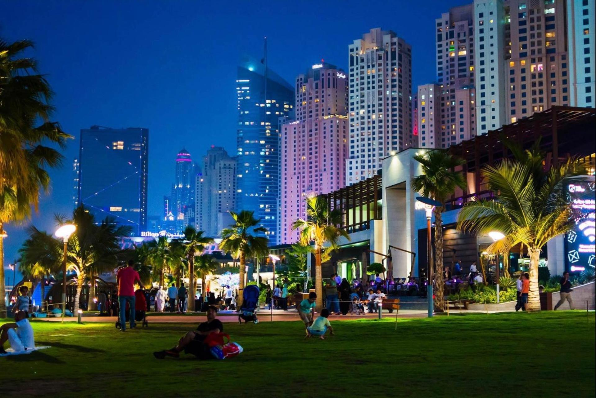 Seaview Beach Hostel Jbr - Walk To Beach - Gym - Pool - Metro Station Dubaï Extérieur photo